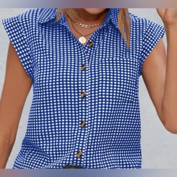 Women’s shirt sleeveless with pocket blue /white. 8/10 Large NWT - Picture 2 of 4